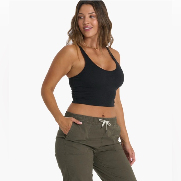 Vuori Tops - Vuori Halo Performance Crop Tank Top XS Black